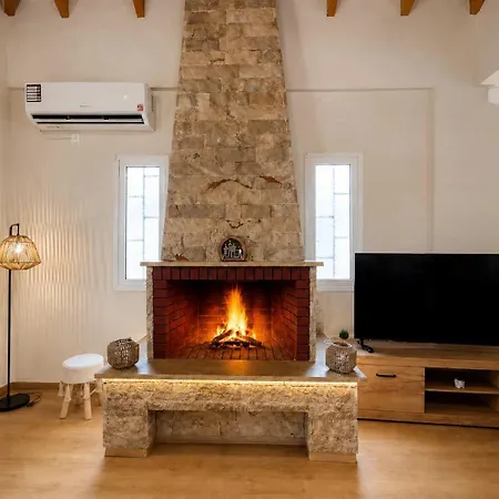 Mare - A Beachside Hideaway Lechaio