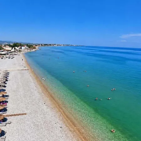 Villa Mare - A Beachside Hideaway *